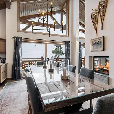 D'exception Avec Sauna Et Jacuzzi, Accès Direct Aux Pistes - Fr-1-563-111 * Courchevel